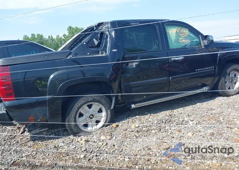 2008 Chevrolet Avalanche 1500 Lt z USA, uszkodzony, nr VIN 3GNFK12388G270559
